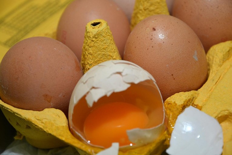 Oprez! Zbog salmonele se iz dućana povlače ova jaja, ne jedite ih