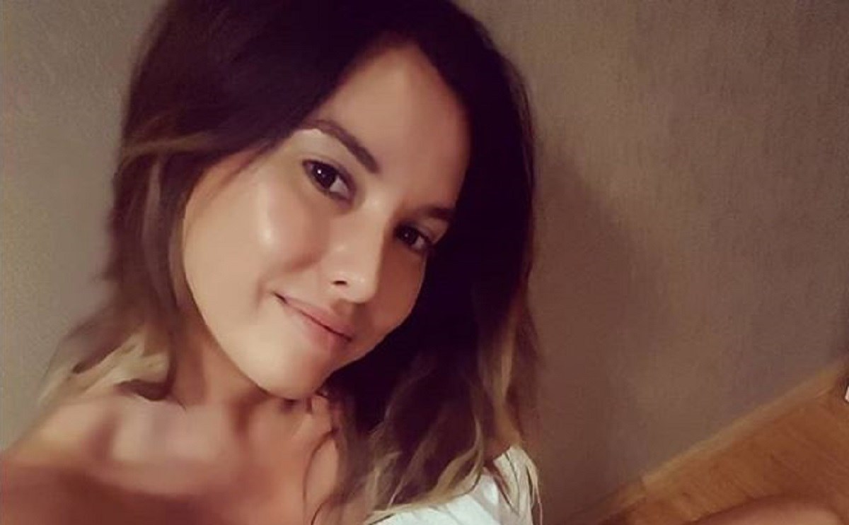 Nives Celzijus na grudi ispisala poruku engleskom nogometašu: "Sigurno si sladak dok plačeš"