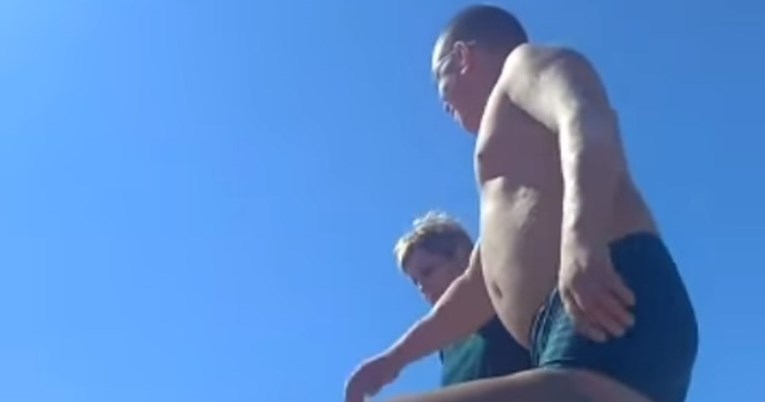 VIDEO Rus se na plaži upucavao Srpkinjama, a onda ga je ulovila njegova žena...