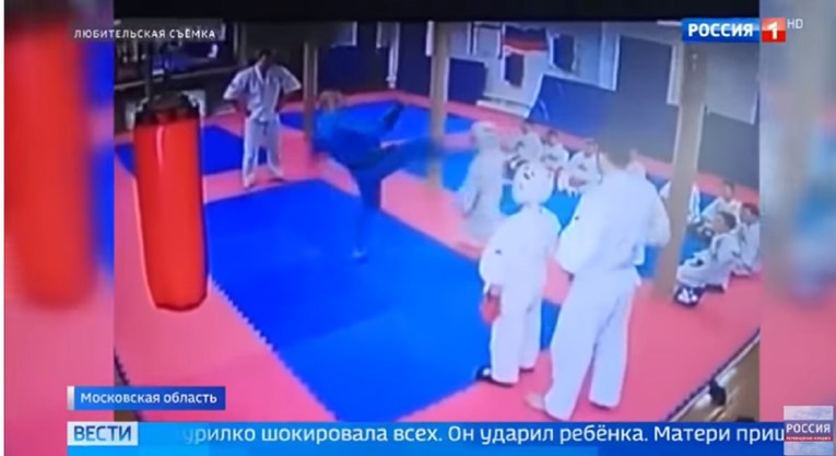 Uznemirujući video: U Rusiji dječak pogriješio, trener ga udario nogom u glavu