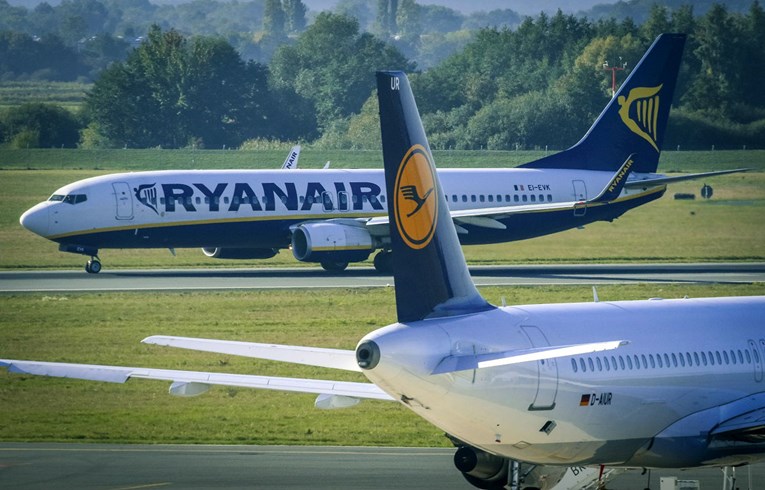 Ryanairova dobit pala 7 posto zbog štrajkova i rasta cijena goriva