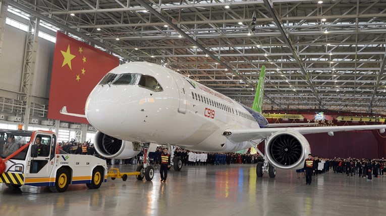 Konkurencija Boeingu: Kineski mlažnjak odradio prvi probni let