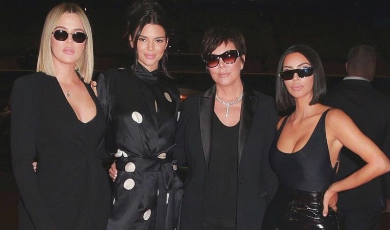 Kim Kardashian objasnila zašto se njezina obitelj uvijek svađa putem Twittera