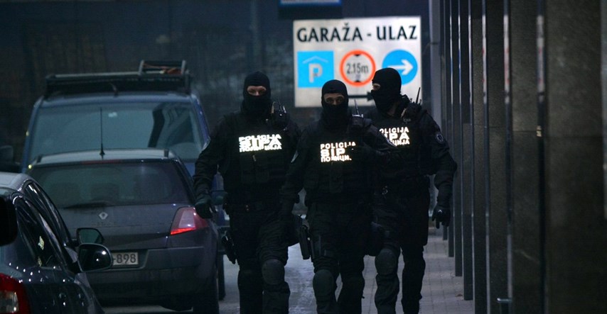 U policijskoj akciji u BiH pod istragom 12 osoba, pronađeni kokain, oružje i novac
