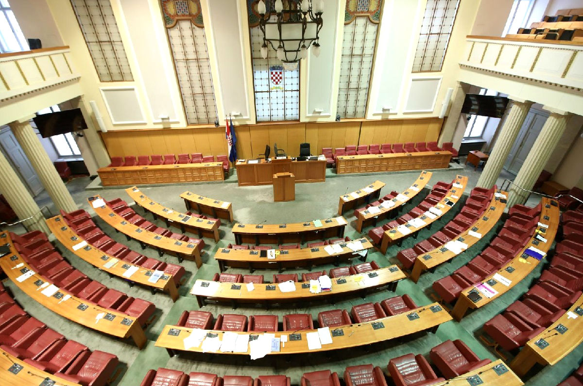 Sabor prošli mjesec zasjedao 15 dana, pogledajte tko je najviše izostao