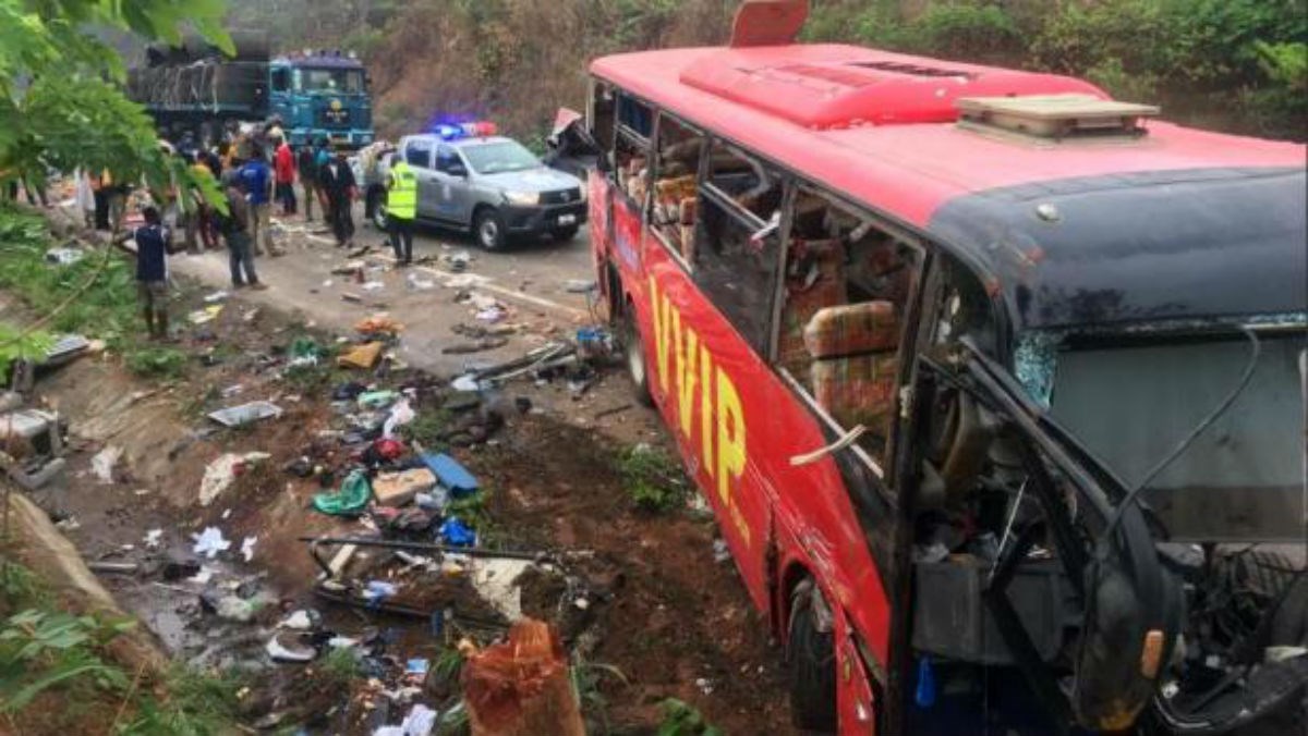 Strašan sudar dva autobusa u Gani, poginulo najmanje 60 ljudi