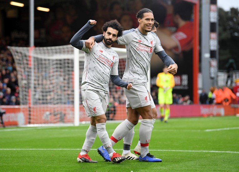 Liverpool hat-trickom Salaha skočio na vrh Premiershipa