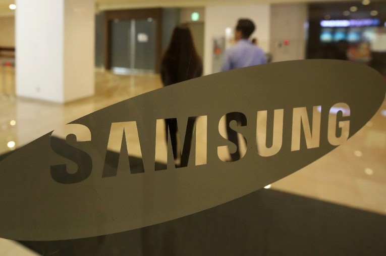 Dobit Samsunga pala za gotovo 30 posto