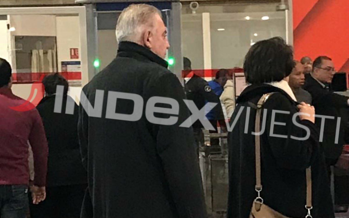 Sanader jučer snimljen u Parizu, a danas je bolestan za sud