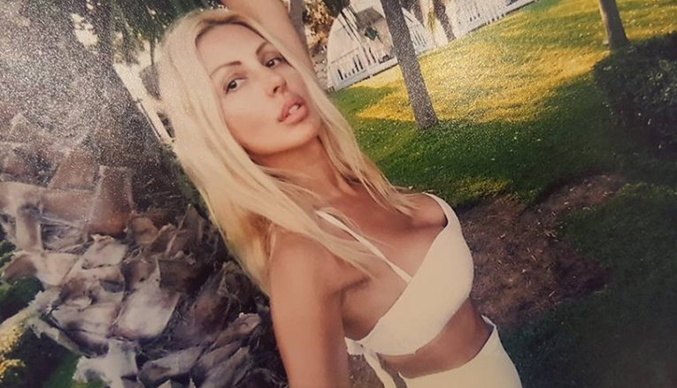 Kako je jedna Playboyeva zečica postala glavna tema kulturne scene u Srbiji