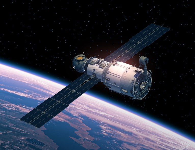Slovenija dogodine lansira dva satelita u svemir