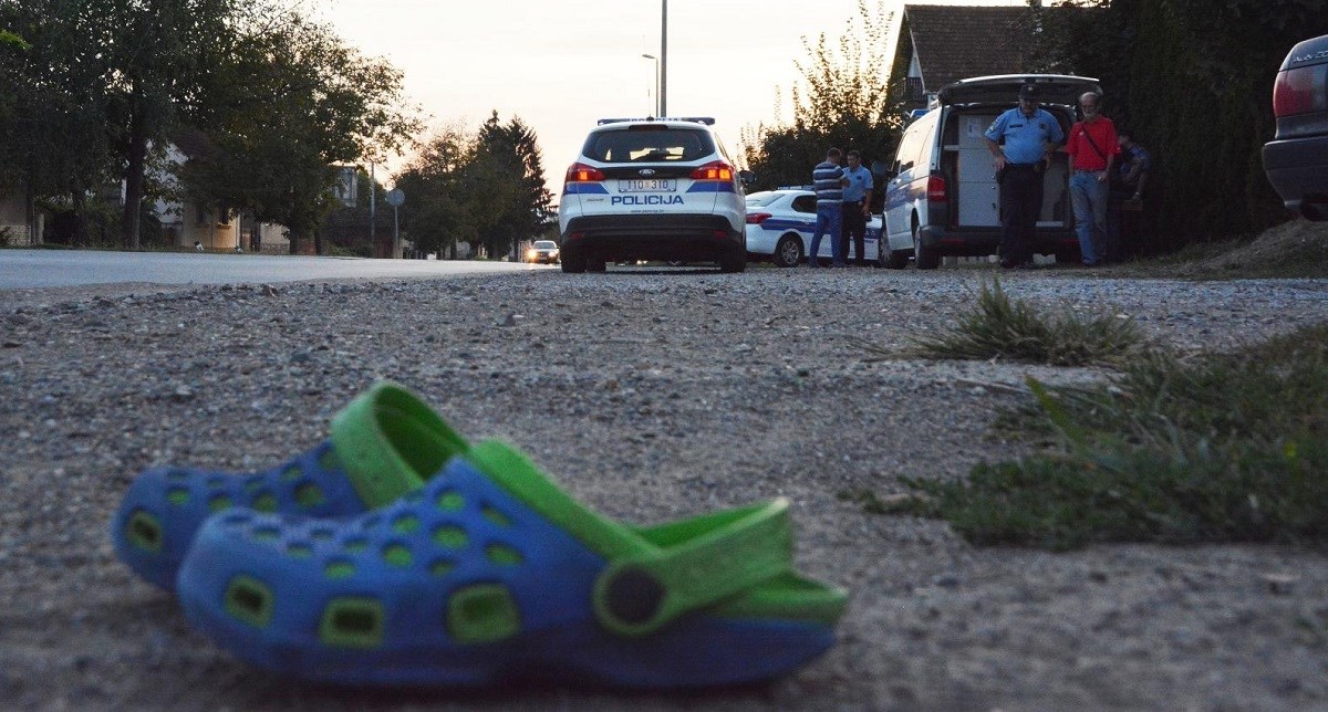 Policajac službenim autom udario dijete kod Slavonskog Broda