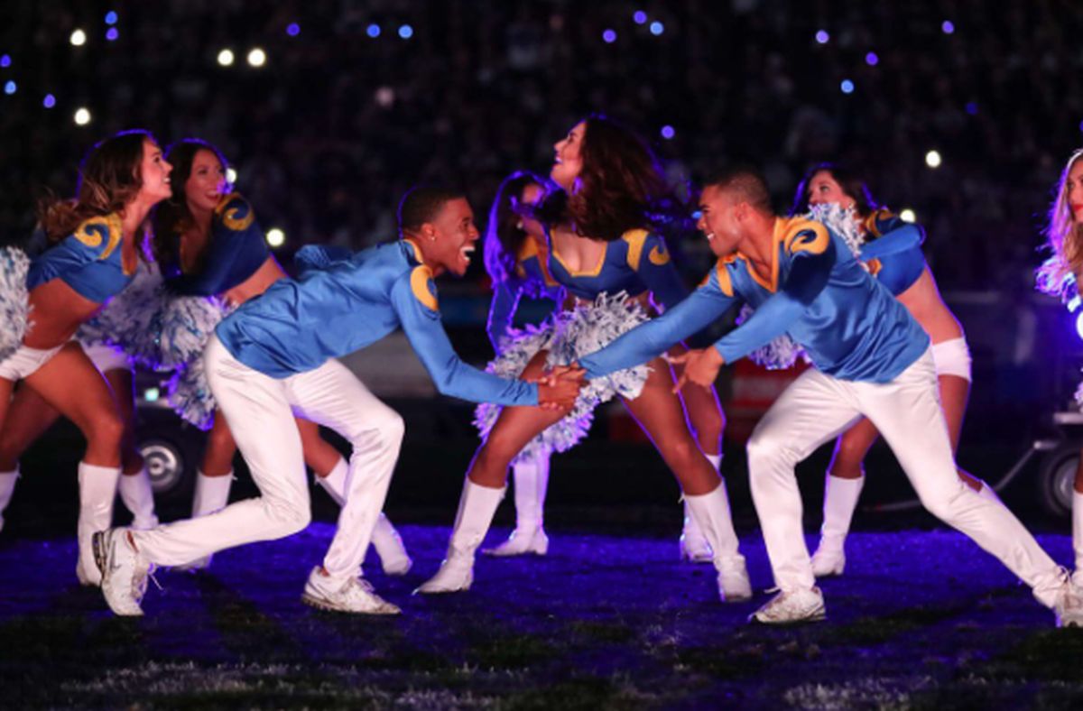 Na Super Bowlu prvi put u povijesti nastupaju muški cheerleaderi