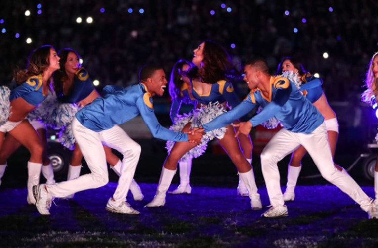 Na Super Bowlu prvi put u povijesti nastupaju muški cheerleaderi