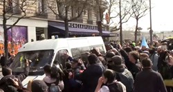 VIDEO Žuti prsluci na ulicama Pariza, nadmudruju se s policijom, 31 uhićenih