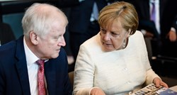 Koalicijski partner Angele Merkel odbija dati ostavku nakon potopa na izborima