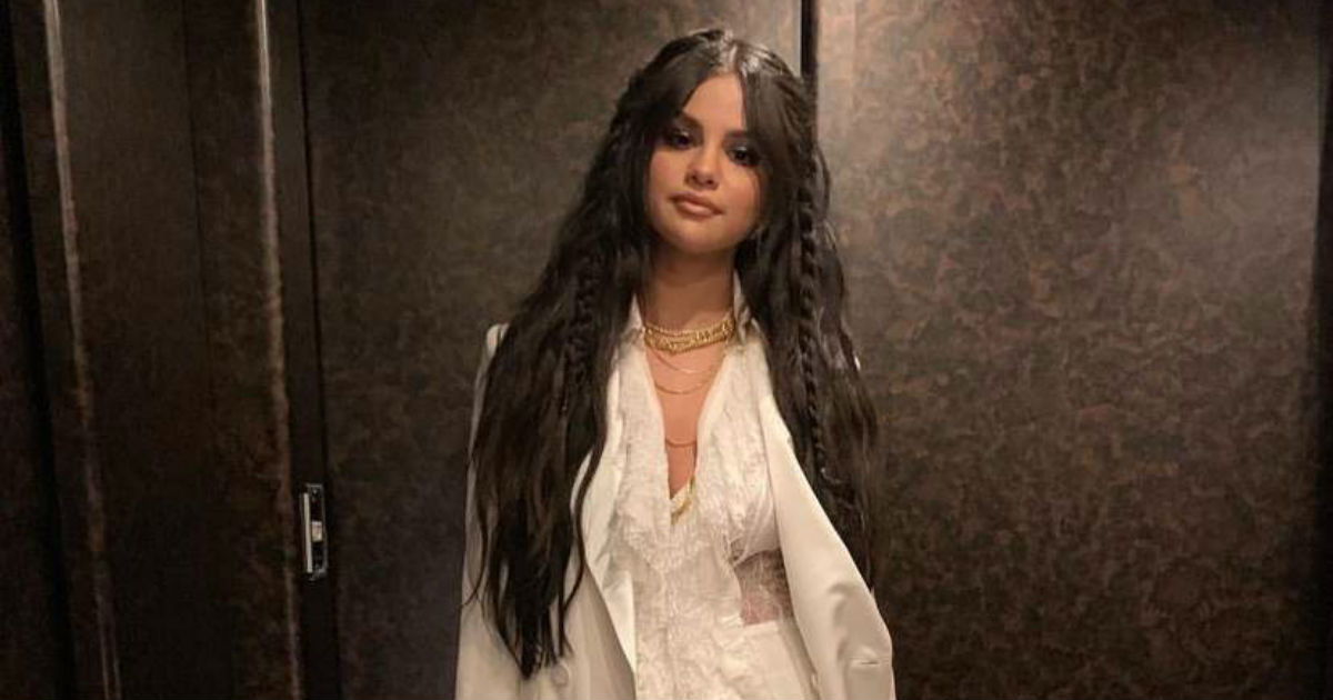 Selena nenajavljeno nastupila na Coachelli u netipičnom festivalskom izdanju