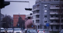 Semafor visio nad jednom od najprometnijih ulica u Zagrebu