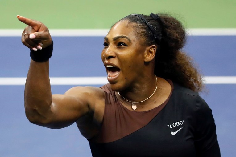 Serena kažnjena zbog divljanja u finalu US Opena