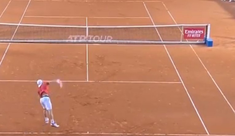 VIDEO Komedija: Jesu li ovo dva najgora servisa u povijesti tenisa?