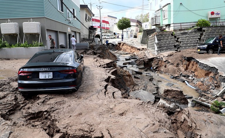Snažni potres u Japanu izazvao klizište, ozlijeđeno više ljudi