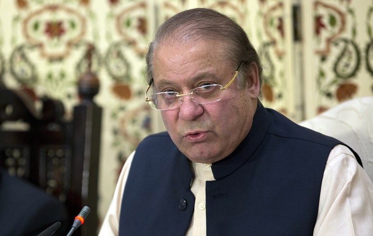 Svrgnuti pakistanski premijer osuđen na 10 godina zatvora