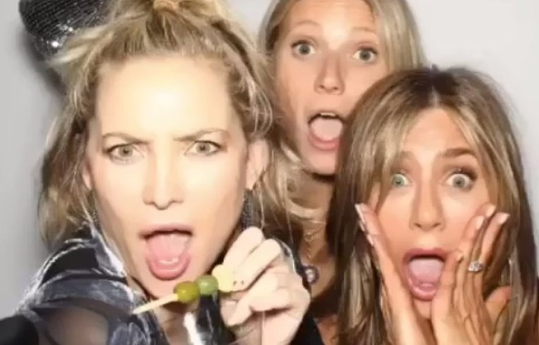 Glumica objavila fotke s partyja Jennifer Aniston iako su to strogo zabranili