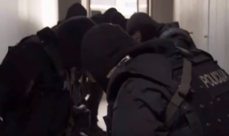 Trojica muškaraca protjerana iz Slovenije zbog islamizma, vratili se u BiH