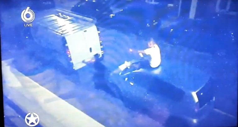 VIDEO Pijani Snejider uništio susjedu automobil, zaplesao, pa legao na krov