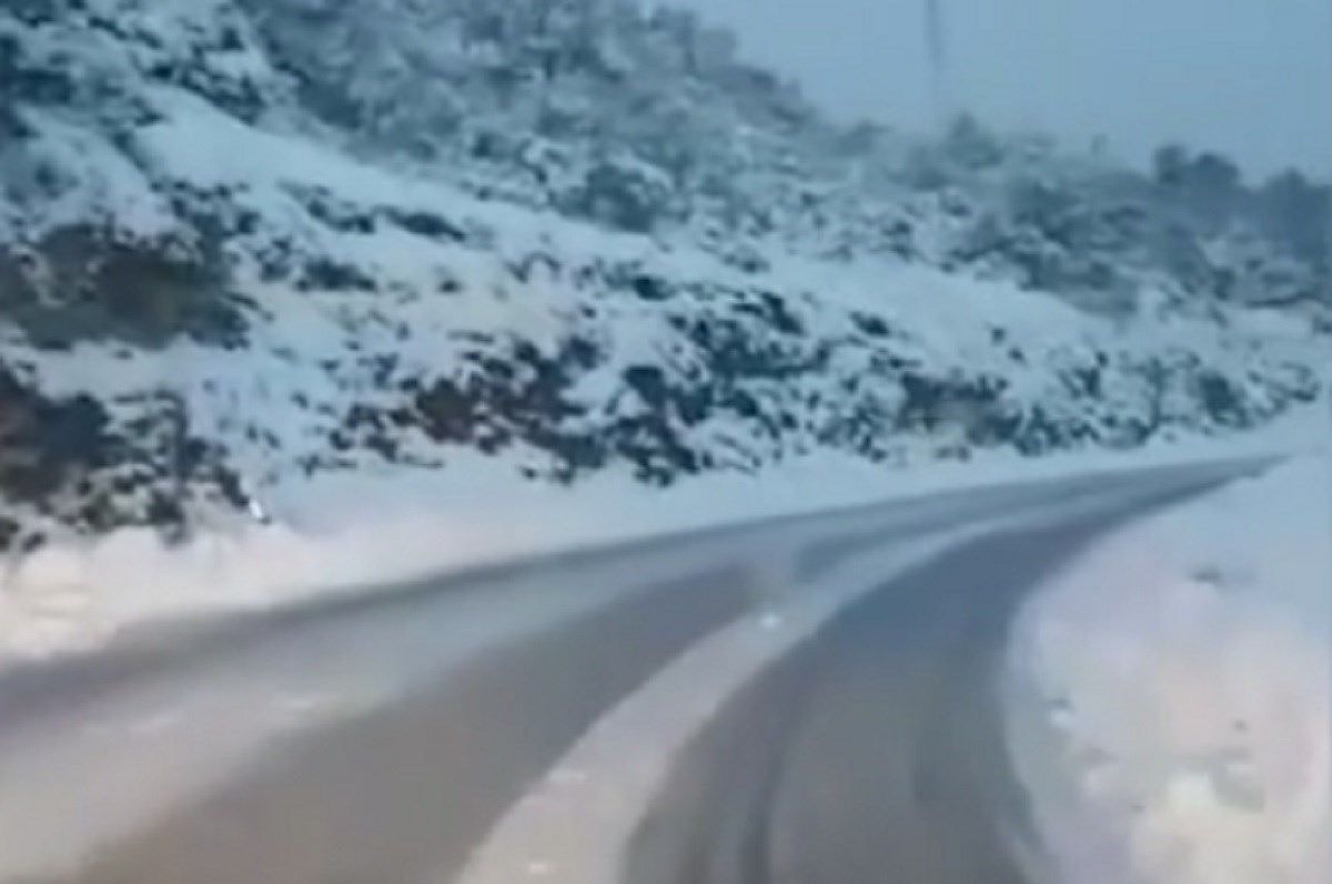 Na Braču pada snijeg