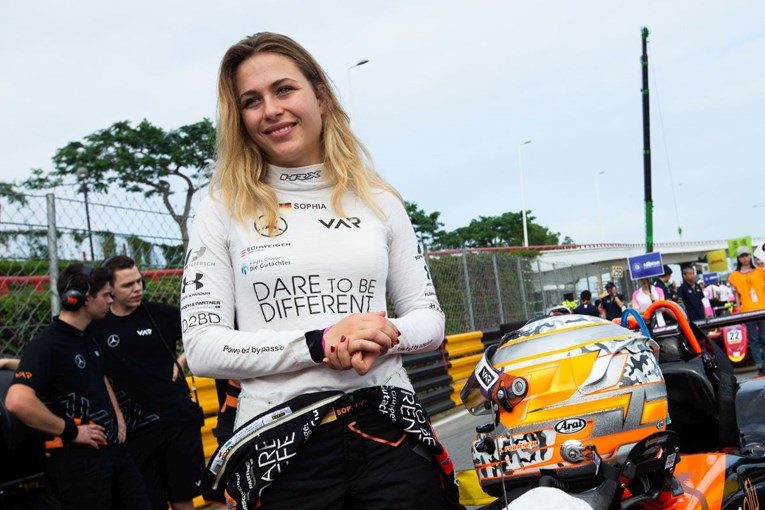 Vozačica Formule 3 koja je čudom preživjela strašnu nesreću: "Vratit ću se"