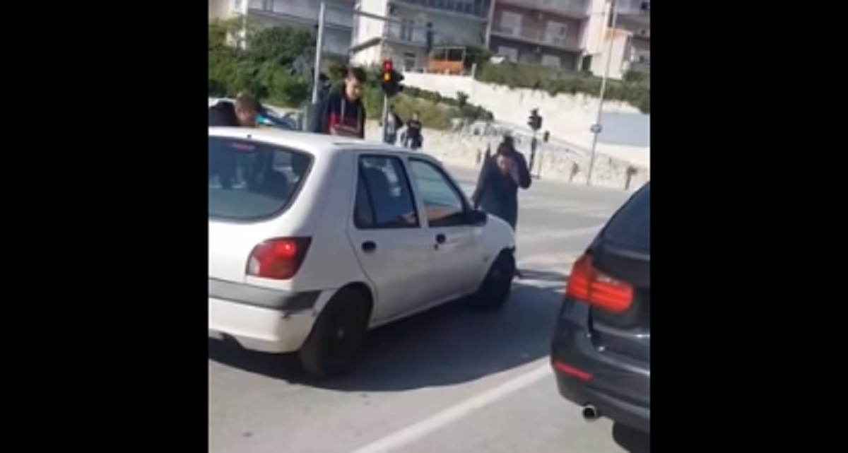 Nakon prometne želio pregaziti ženu u Splitu. Sve je snimljeno