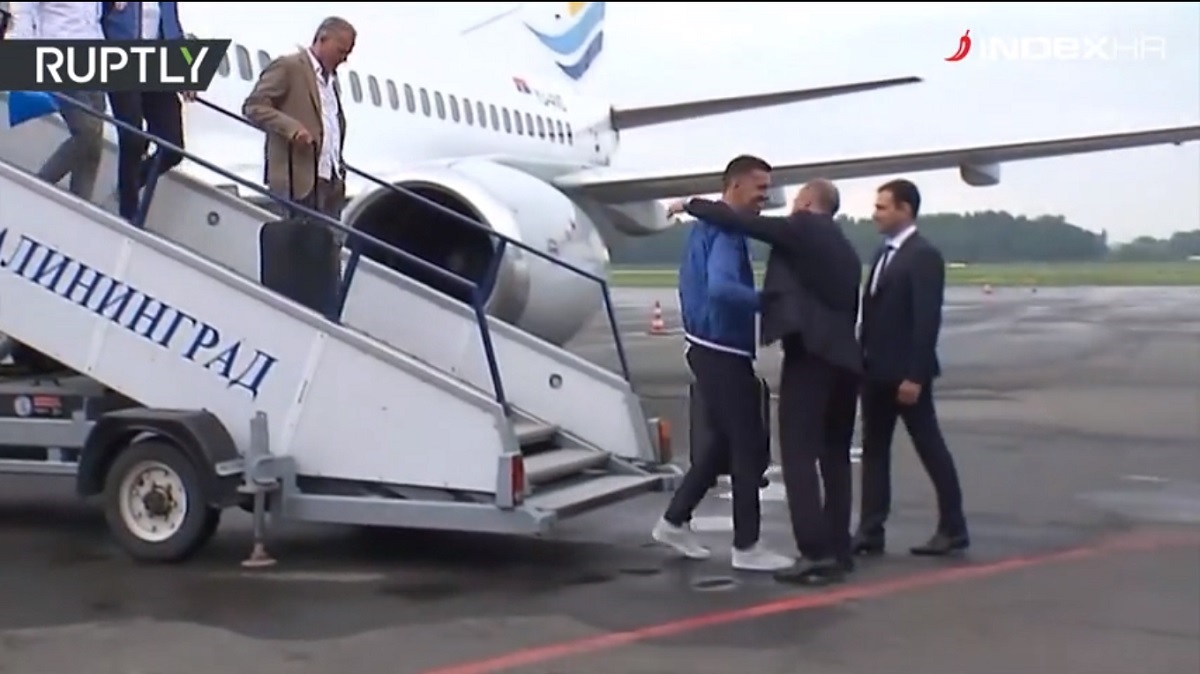 Srpski reprezentativci doputovali u Rusiju: "Došli smo u bratsku zemlju"