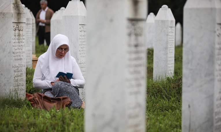 Britanski ministar: Negiranje holokausta i genocida u Srebrenici je jako opasno