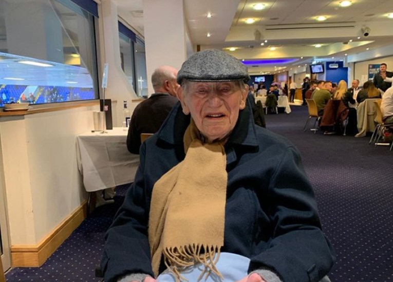 Ima 103 godine i nije mu teško satima putovati za gledati najdraži klub