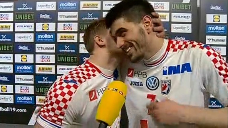 VIDEO Mandić pred milijunima Hrvata izljubio Stepančića