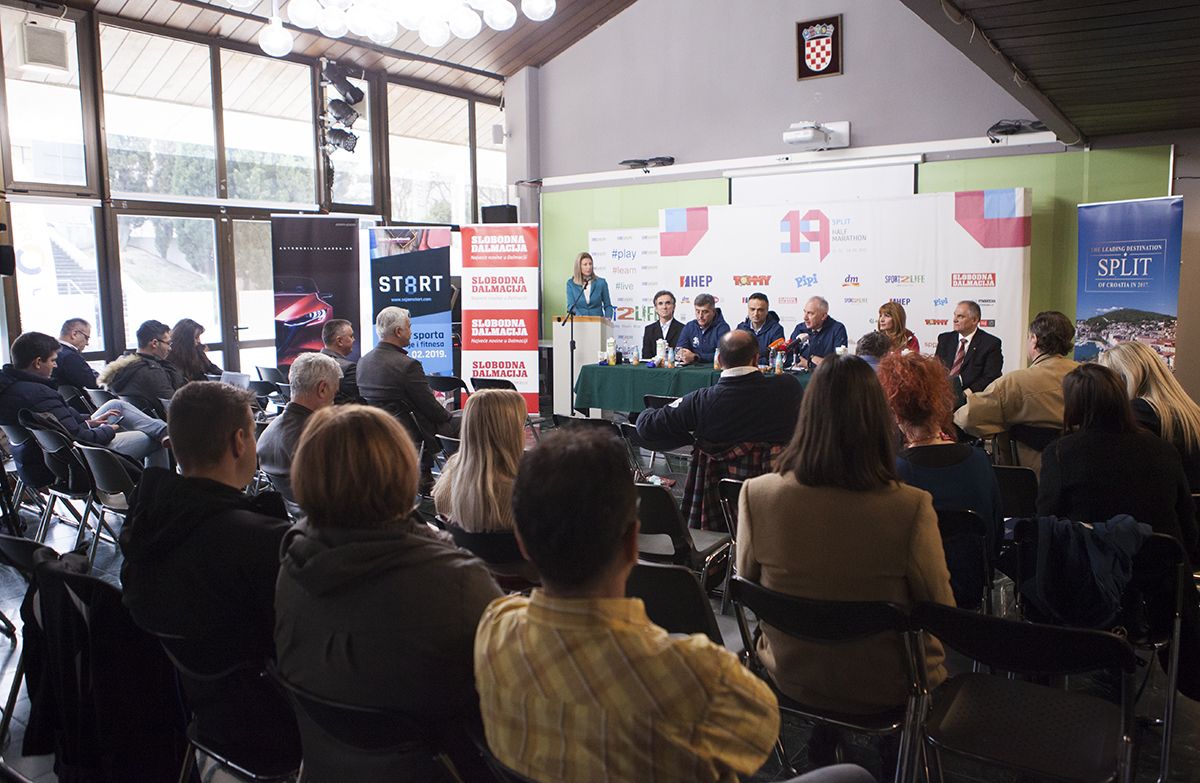 Počinje 19. splitski polumaraton: Dječja utrka će se održati unatoč buri
