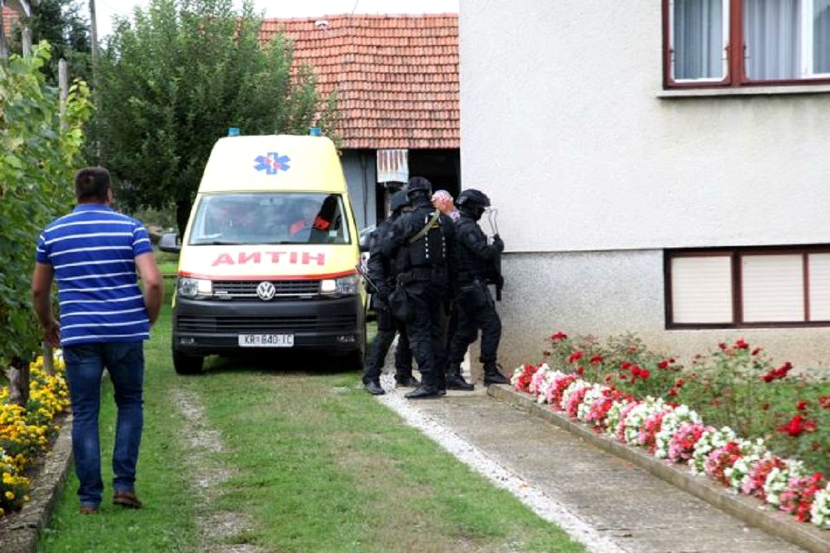 Muškarac u Zagorju se zatvorio u kuću i četiri sata prijetio samoubojstvom