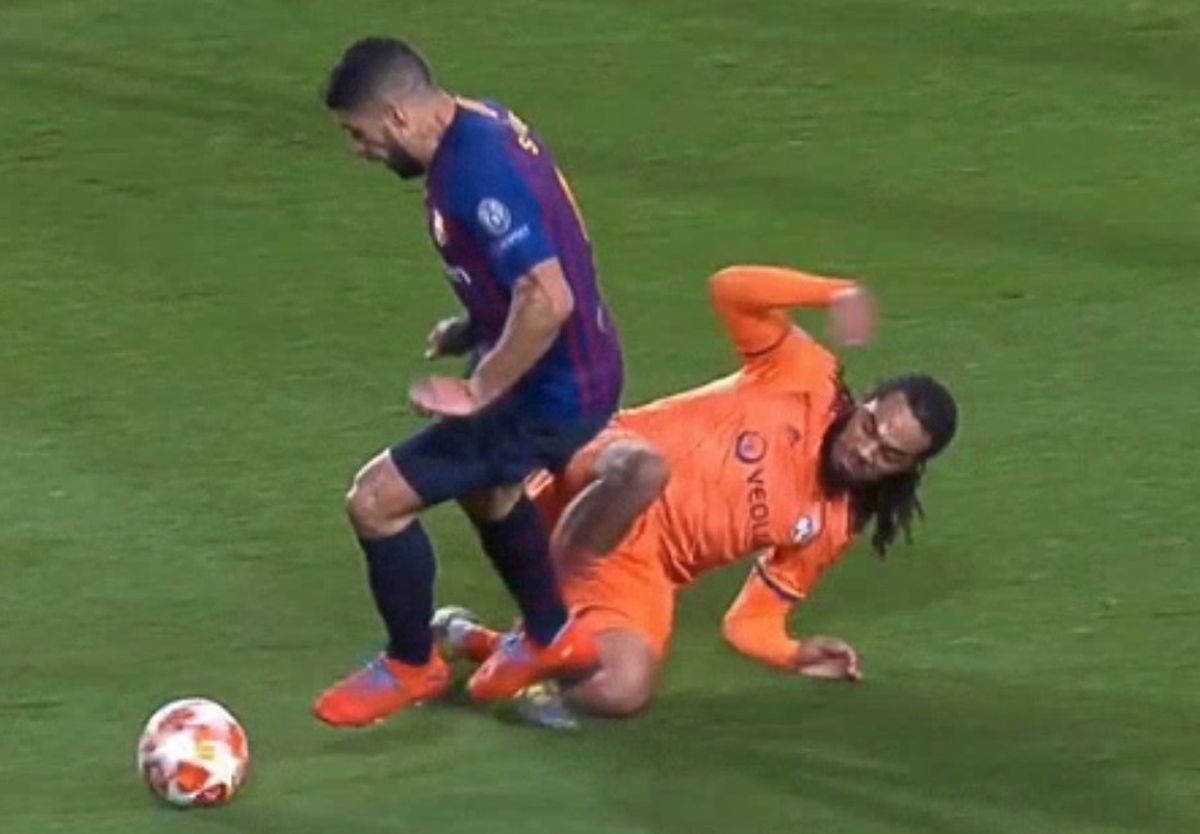 Je li poljski sudac poklonio Barceloni penal protiv Lyona?