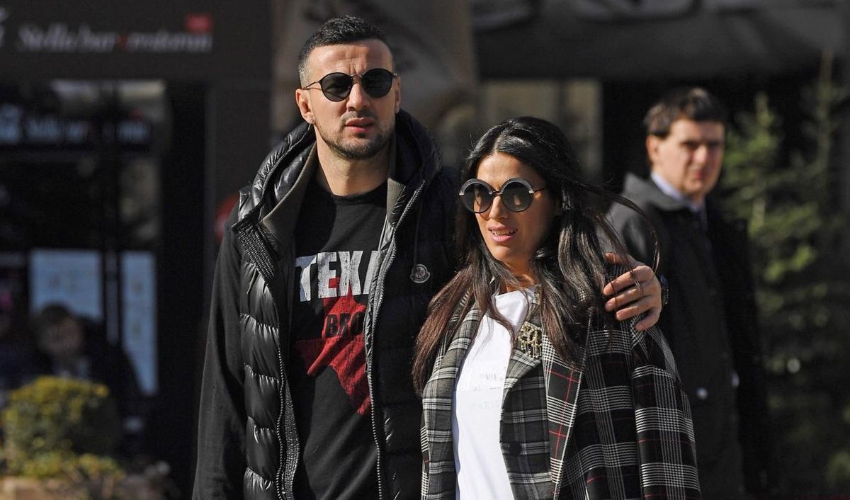 Danijel Subašić s trudnom djevojkom zagrljen šetao centrom Zagreba