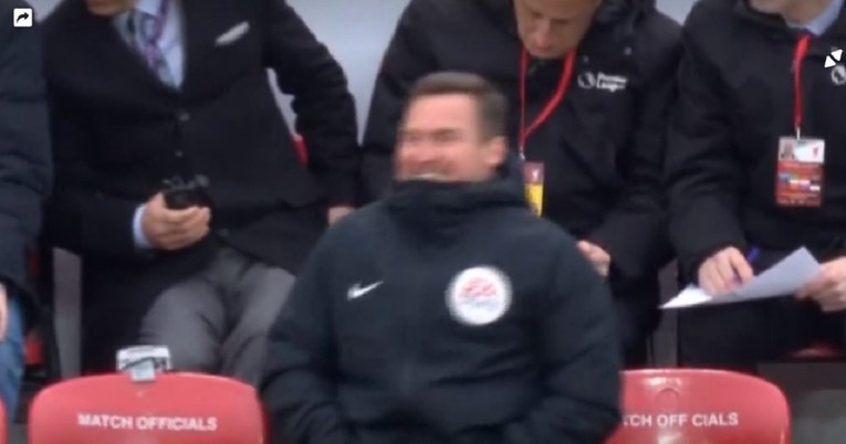 Svi pričaju o sucu koji slavi gol Liverpoola, ali evo o čemu se zapravo radi