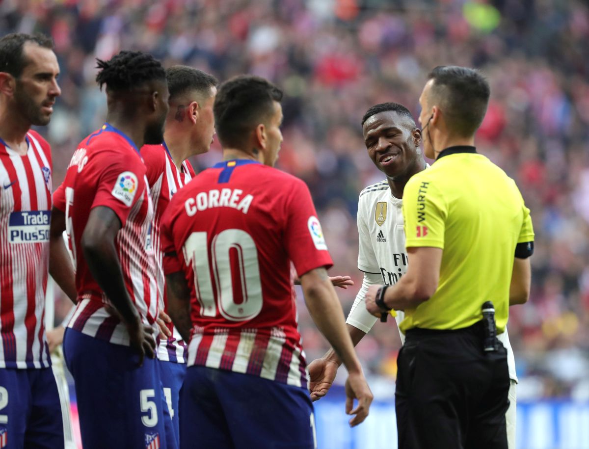 FOTO Ovo su tri sporne situacije u madridskom derbiju: "Sudac je pogriješio"