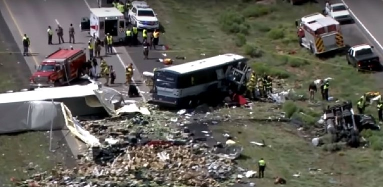 Strašna prometna nesreća u Americi, osmero mrtvih