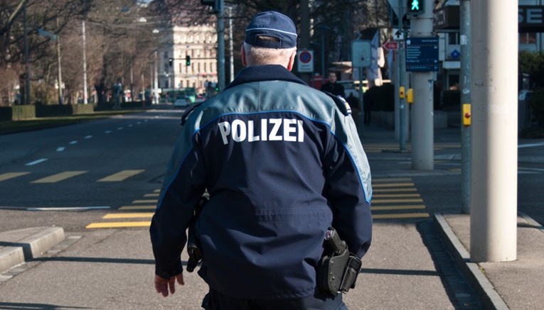 U Švicarskoj na ulici nožem ubijen sedmogodišnjak, uhićena starica
