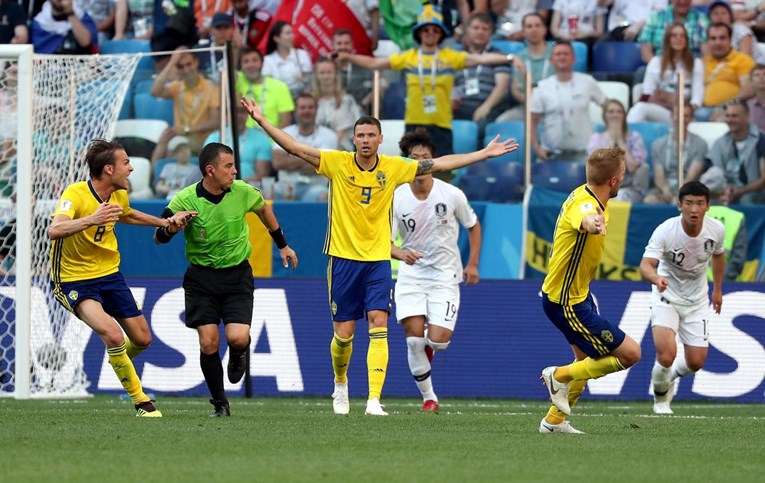 ŠVEDSKA - J. KOREJA 1:0 Videotehnologija donijela penal i pobjedu Švedskoj