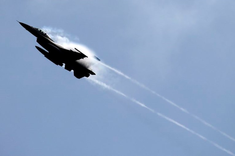 Bugarska želi kupiti osam američkih F-16