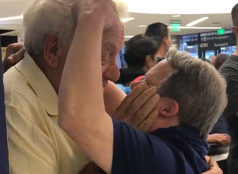 Susret tate (88) i sina (53) s Downovim sindromom rastopit će vam srce