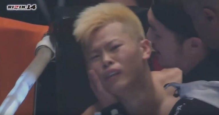 Japanac kojeg je Mayweather prebio za 138 sekundi: "Podcijenio sam Floyda"