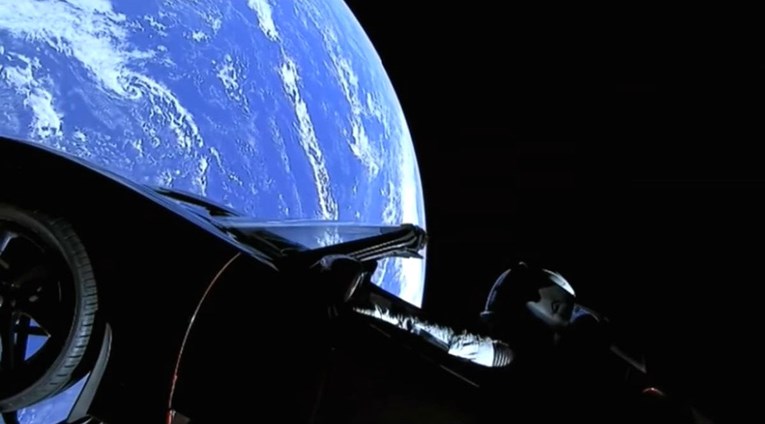 Tesla Roadster je u svemiru 9 mjeseci, znate li dokle je stigao?