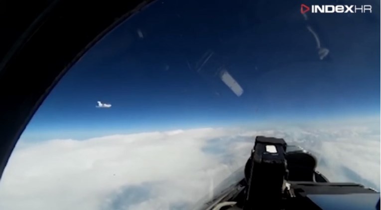 Rusi presreli švedski vojni avion nad Baltikom, pogledajte snimku